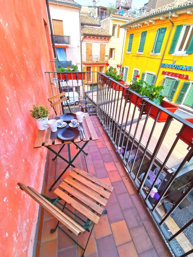 Old Town Apartment With Terrace - Live Love Lake 佩斯基耶拉德加达 外观 照片