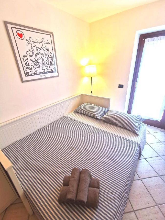 Old Town Apartment With Terrace - Live Love Lake 佩斯基耶拉德加达 外观 照片