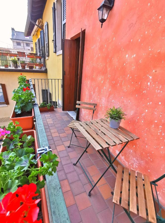 Old Town Apartment With Terrace - Live Love Lake 佩斯基耶拉德加达 外观 照片